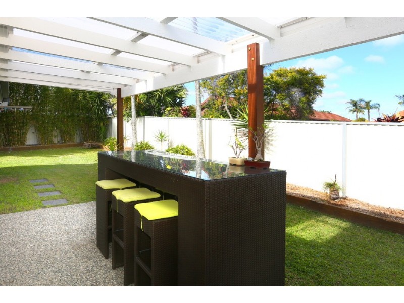 23 Rangeview Court, Burleigh Waters QLD 4220