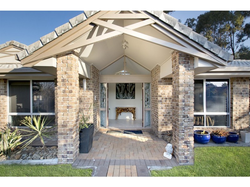 7 Gary Court, Carrara QLD 4211