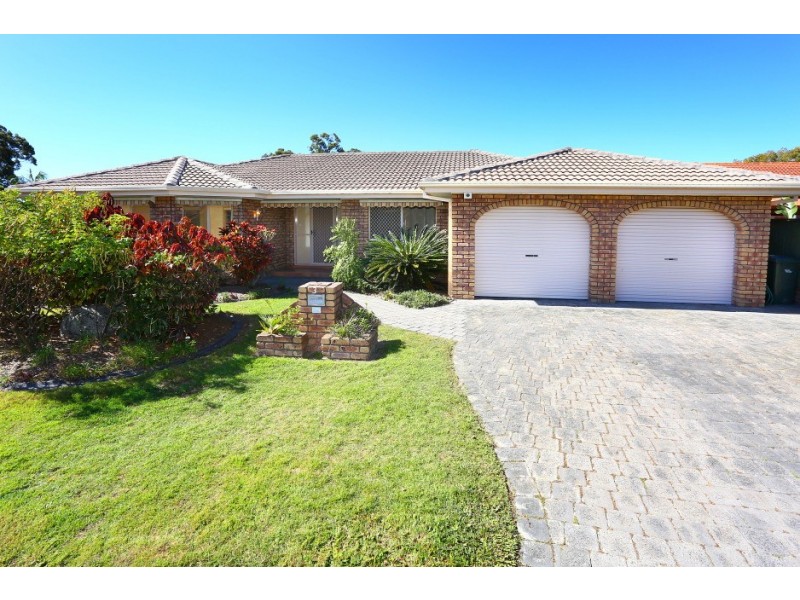 3 Clarinda Street, Robina QLD 4226