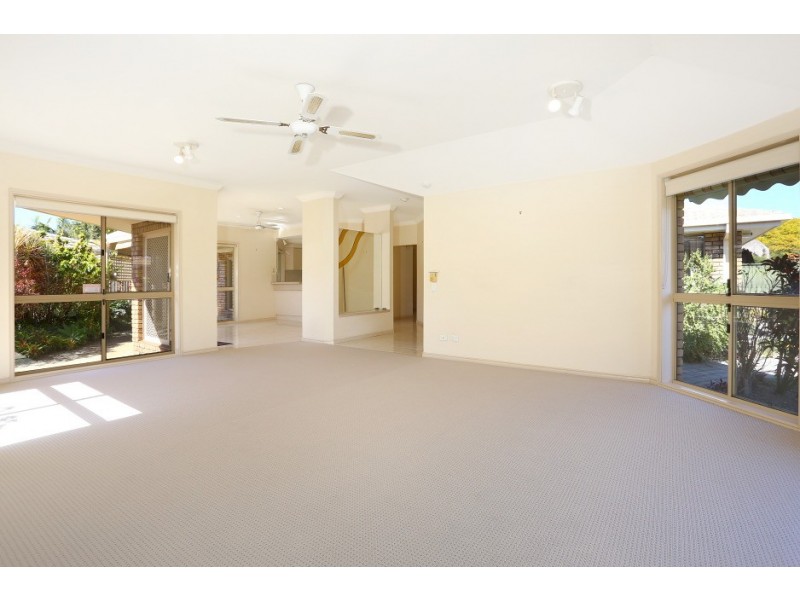 3 Clarinda Street, Robina QLD 4226