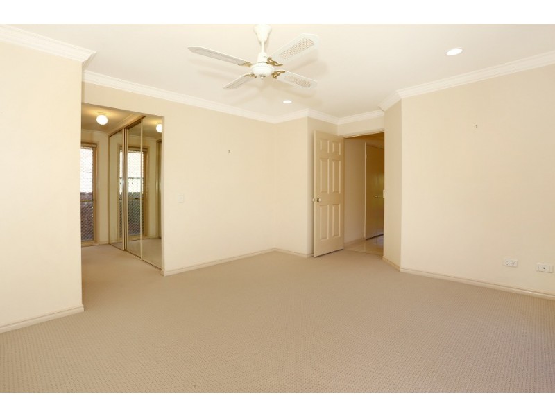 3 Clarinda Street, Robina QLD 4226