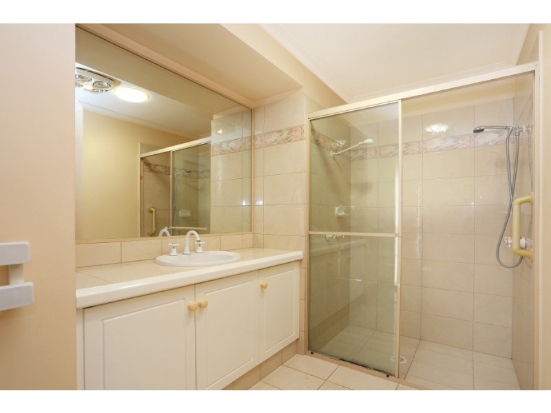 3 Clarinda Street, Robina QLD 4226