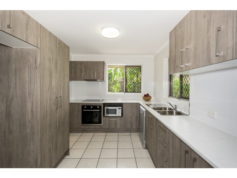 29 Pappas Way, Carrara QLD 4211
