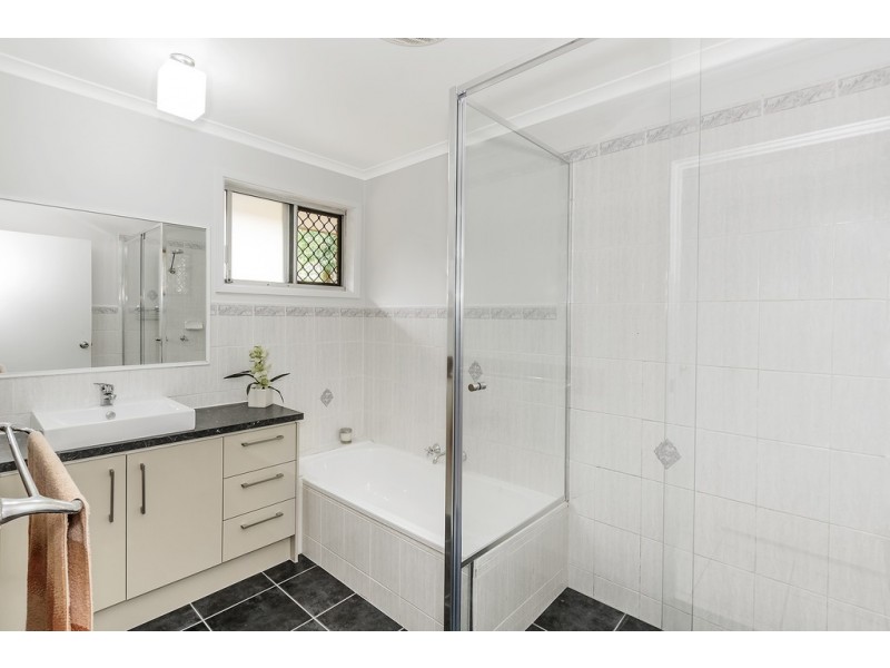 29 Pappas Way, Carrara QLD 4211