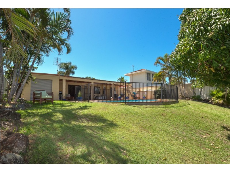 12 Verdichio Avenue, Mermaid Waters QLD 4218