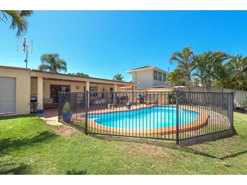 12 Verdichio Avenue, Mermaid Waters QLD 4218