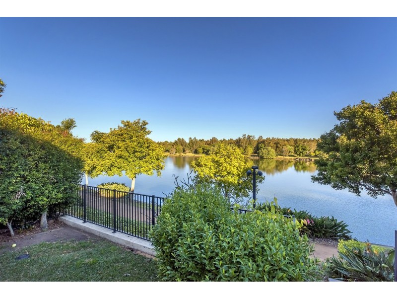 3067 Quay South Drive, Carrara QLD 4211
