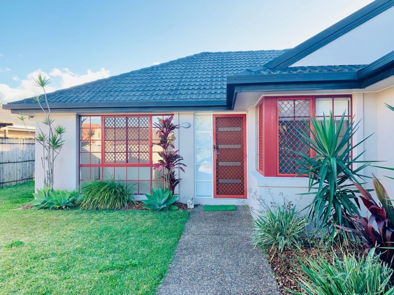 16 Oasis Crescent, Elanora QLD 4221