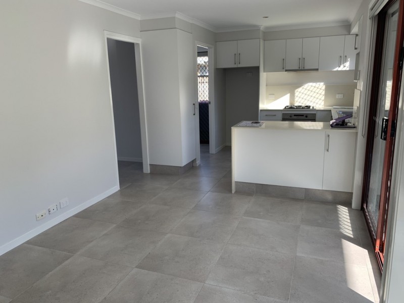 16 Oasis Crescent, Elanora QLD 4221
