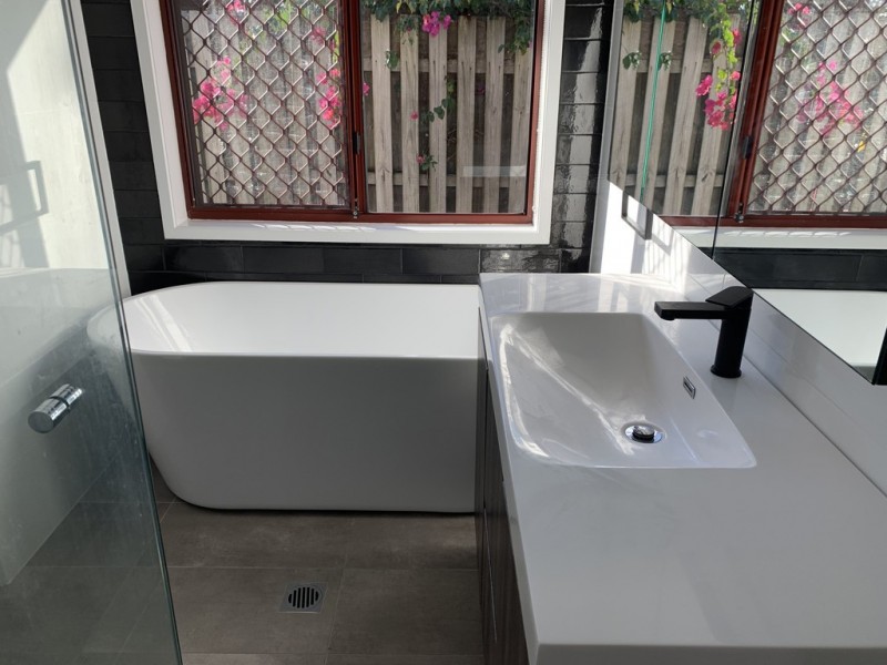 16 Oasis Crescent, Elanora QLD 4221