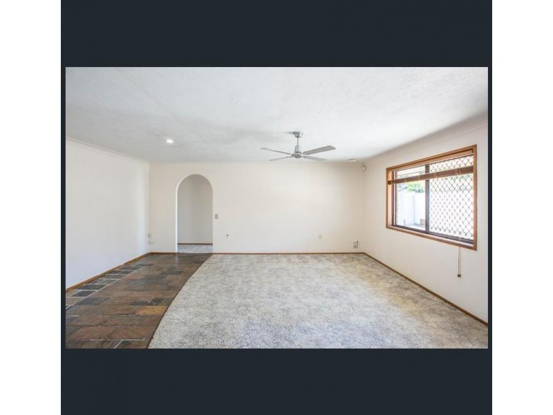 7/4 Redleaf Court, Burleigh Waters QLD 4220