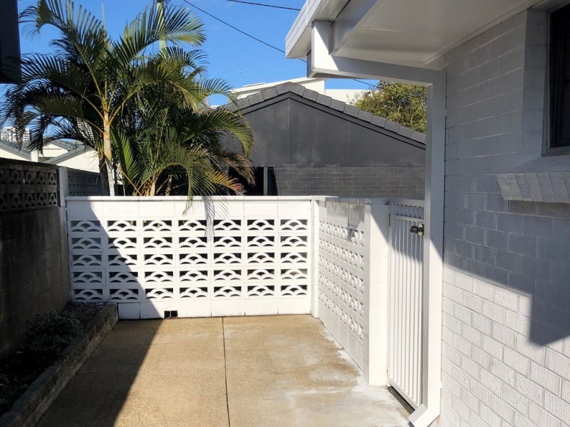 17 Flamingo Key, Broadbeach Waters QLD 4218