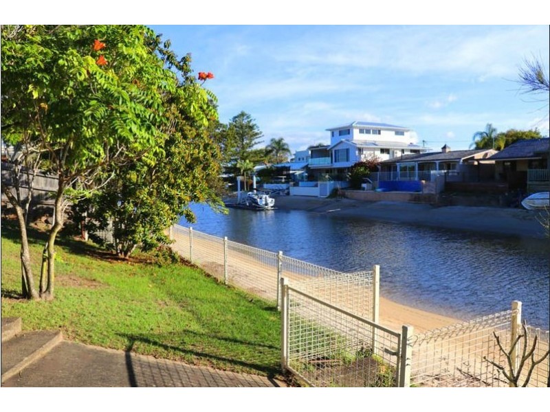 17 Flamingo Key, Broadbeach Waters QLD 4218