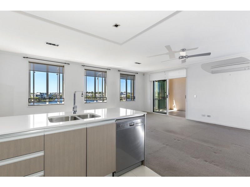 3247/3030 The Boulevard, Carrara QLD 4211