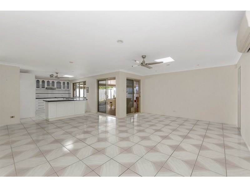 141 Glen Eagles Drive, Robina QLD 4226