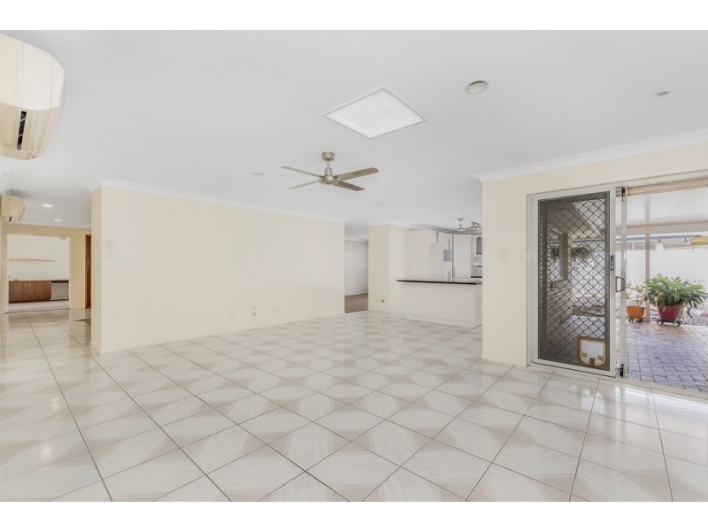 141 Glen Eagles Drive, Robina QLD 4226