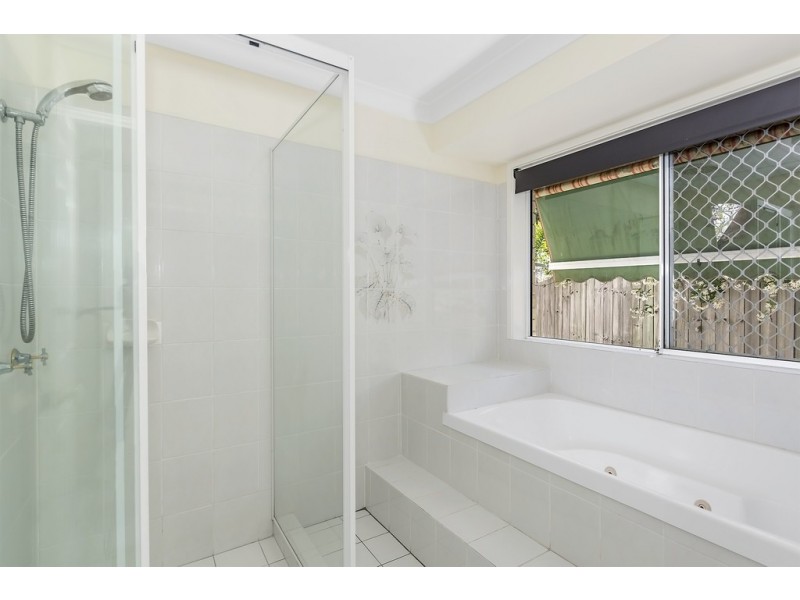 141 Glen Eagles Drive, Robina QLD 4226