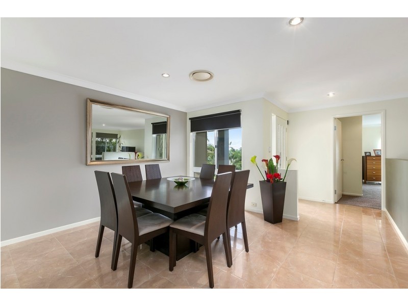 17 Foxhill Court, Carrara QLD 4211