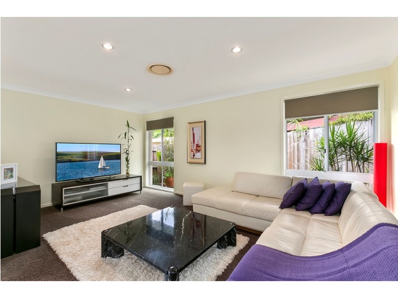 17 Foxhill Court, Carrara QLD 4211