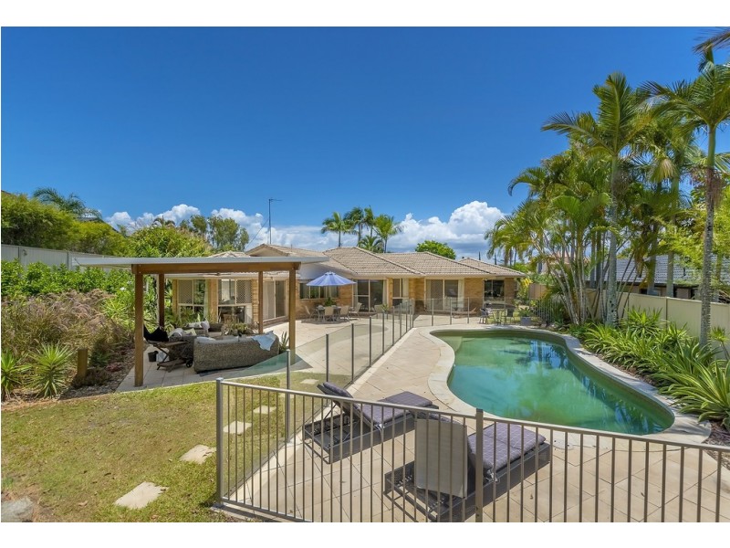 13 St Ives Drive, Robina QLD 4226