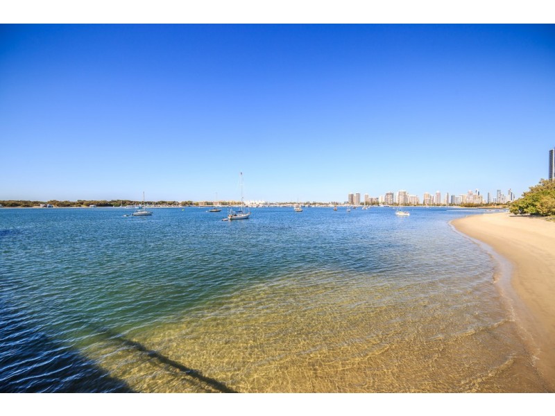 15 Cawthray Street, Biggera Waters QLD 4216