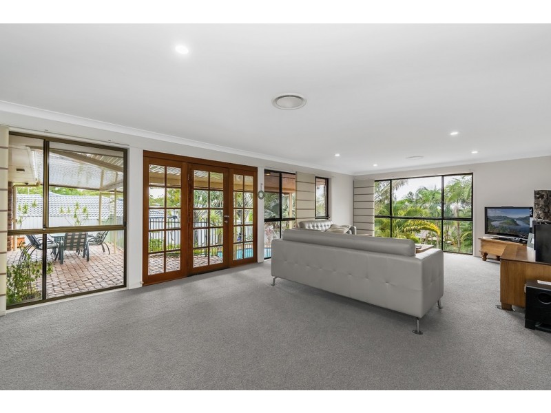 14 Indooroopilly Court, Robina QLD 4226