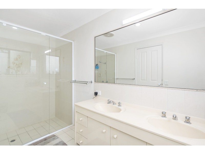 14 Indooroopilly Court, Robina QLD 4226