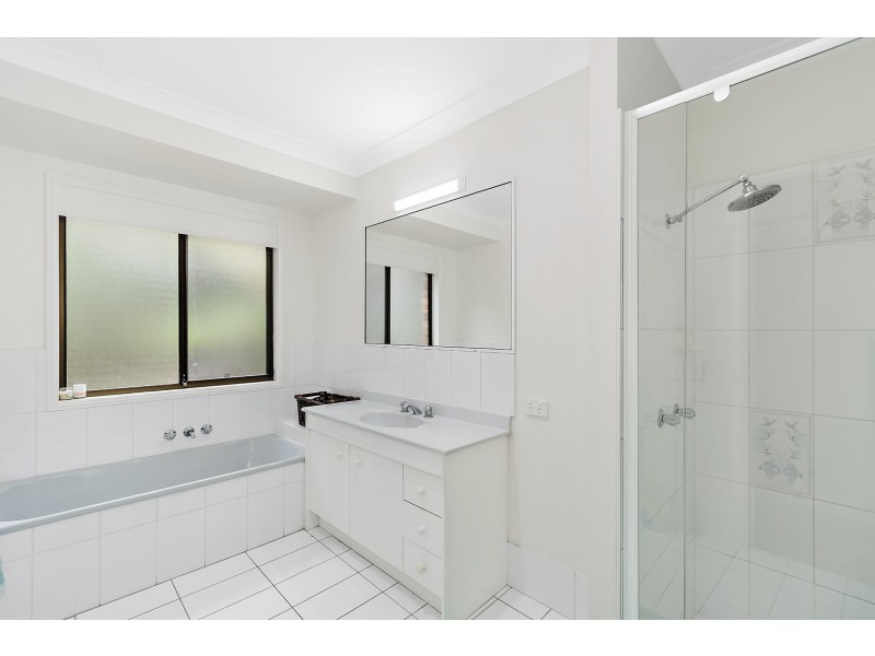 14 Indooroopilly Court, Robina QLD 4226