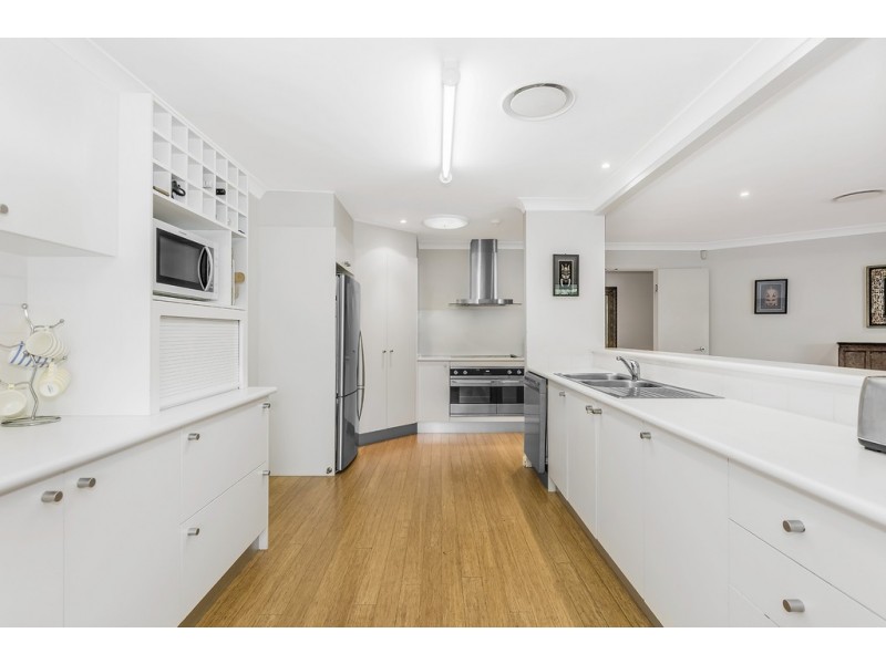 10 Banff Court, Robina QLD 4226