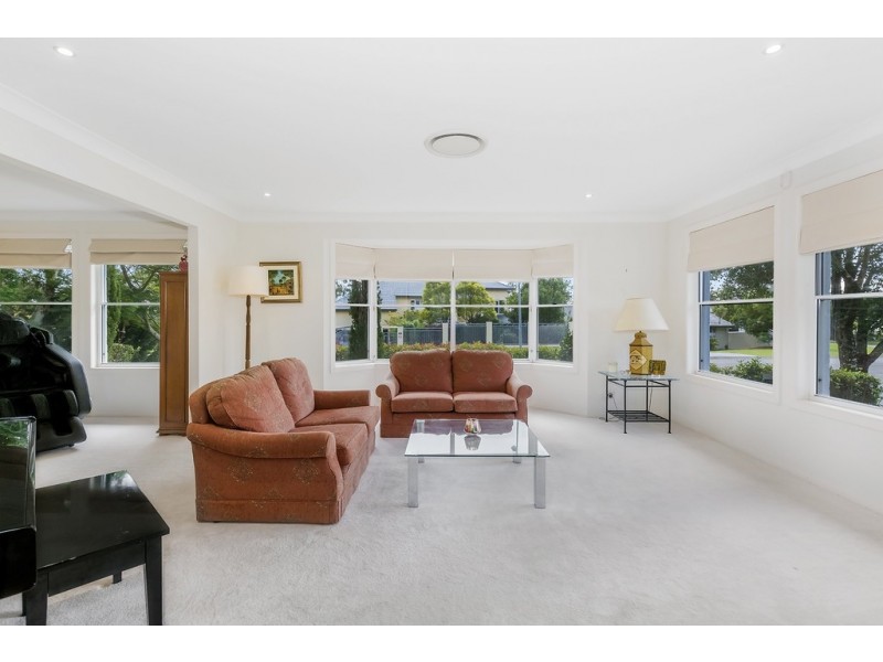 10 Banff Court, Robina QLD 4226