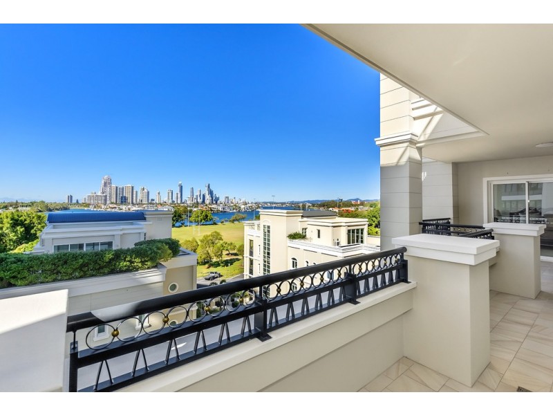 24/42-44 Brighton Parade, Southport QLD 4215