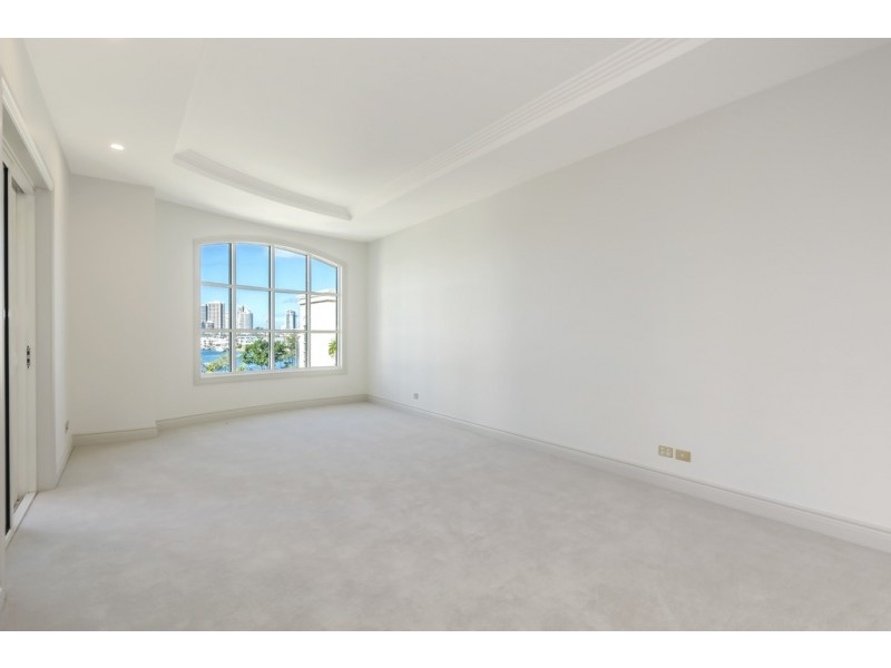 24/42-44 Brighton Parade, Southport QLD 4215