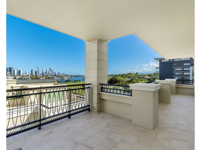 25/42-44 Brighton Parade, Southport QLD 4215