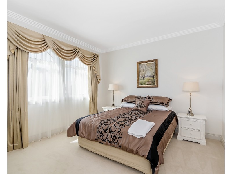 25/42-44 Brighton Parade, Southport QLD 4215