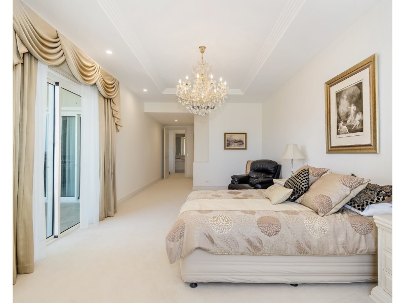 25/42-44 Brighton Parade, Southport QLD 4215