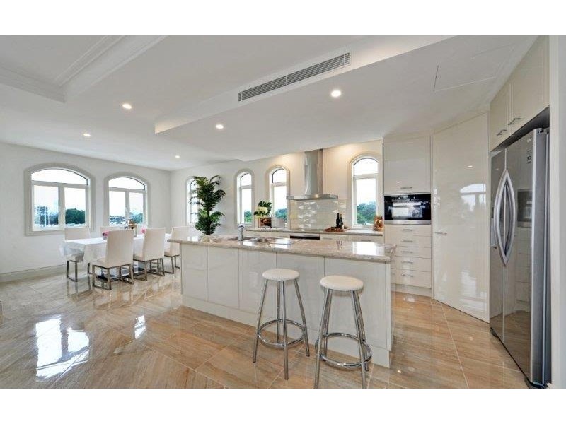 19/42-44 brighton parade, Southport QLD 4215