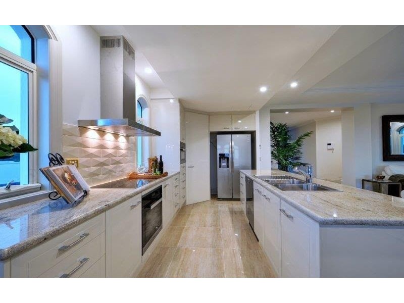 19/42-44 brighton parade, Southport QLD 4215