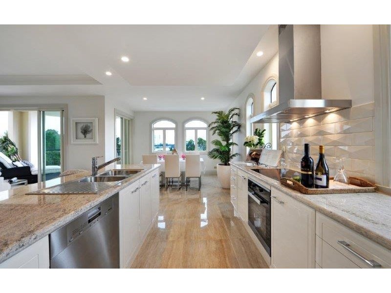 19/42-44 brighton parade, Southport QLD 4215