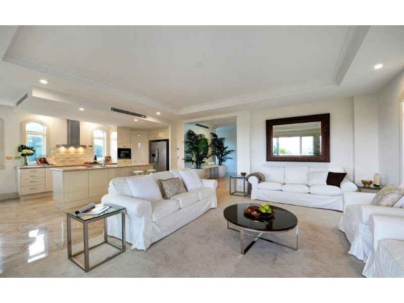 19/42-44 brighton parade, Southport QLD 4215