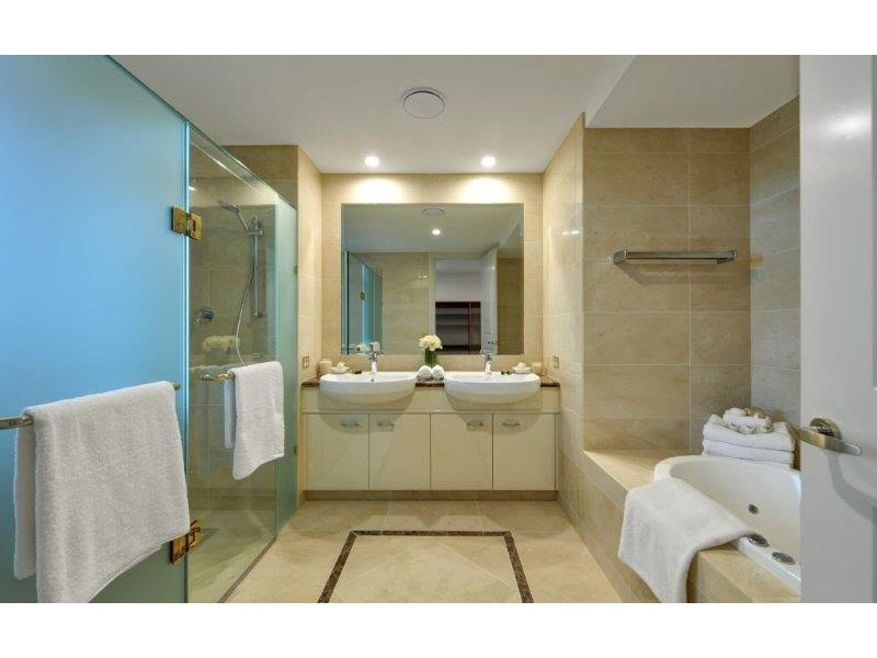 19/42-44 brighton parade, Southport QLD 4215