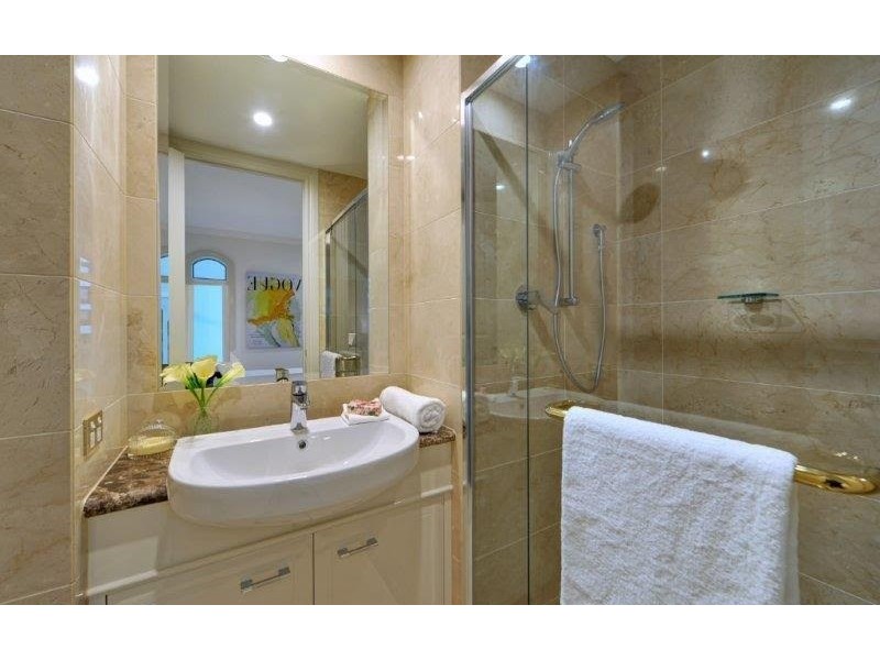 19/42-44 brighton parade, Southport QLD 4215