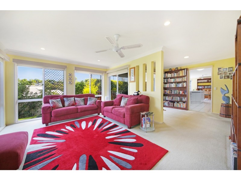 18 Hindmarsh Court, Robina QLD 4226