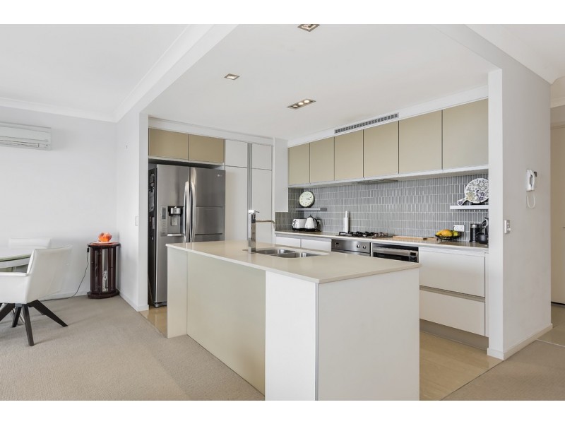 28/3030 The Boulevard, Carrara QLD 4211