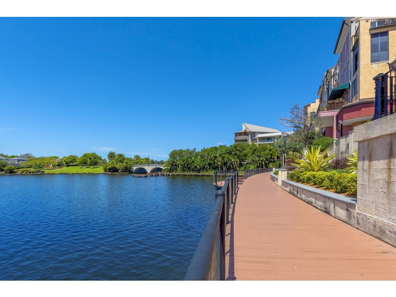 28/3030 The Boulevard, Carrara QLD 4211