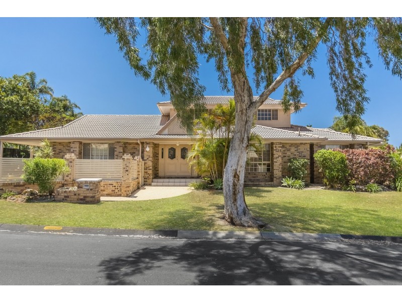 1 Doncaster Court, Robina QLD 4226