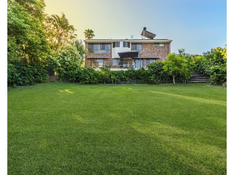 4 Jerrob Court, Carrara QLD 4211