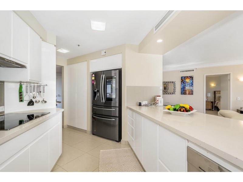 123/12 Commodore Drive, Paradise Waters QLD 4217