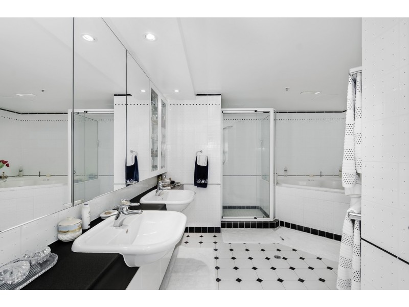 123/12 Commodore Drive, Paradise Waters QLD 4217