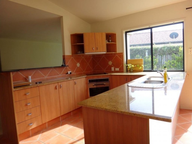 46 Woody Views Way, Robina QLD 4226