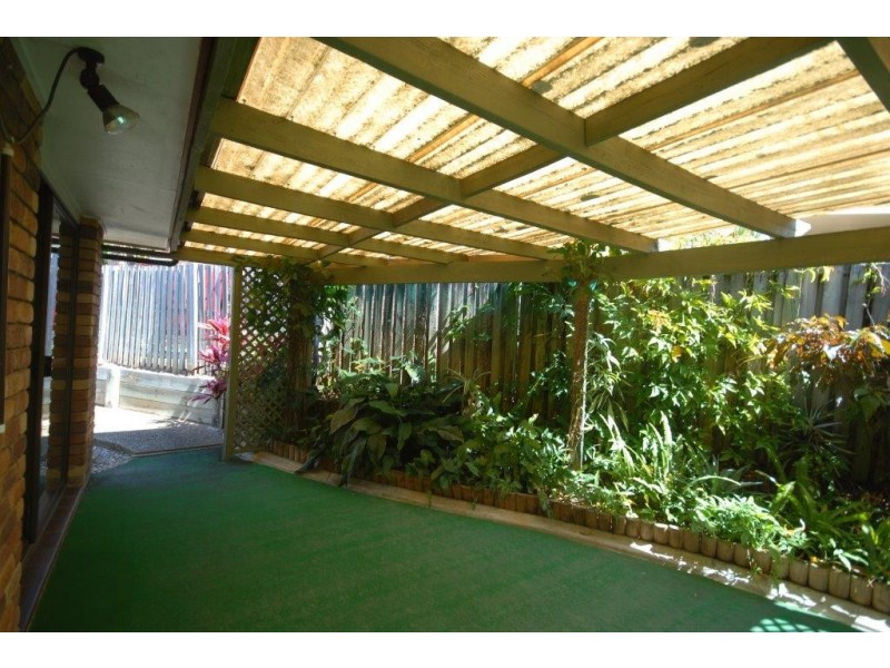 9 Roseville Court, Robina QLD 4226